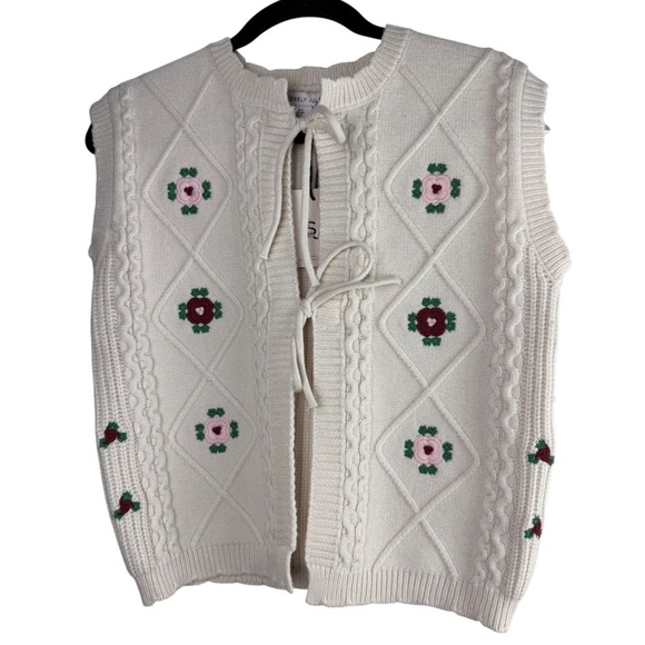 Sincerely Jules Jackets & Blazers - Sincerely Jules Floral Embroidered Cable Knit Tie Front Sweater Vest Cream S NWT